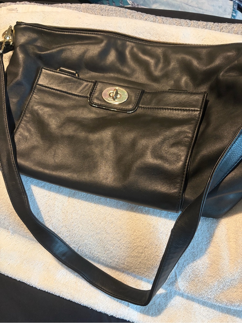 Black Leather Kate Spade Shoulder Bag with Front Turn-Lock